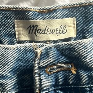 Madewell straight legged jeans. Light washed size 31